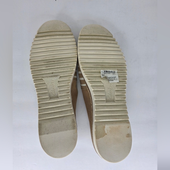 Clarks Serena Paige Womens Slip-Ons Loafers Beige Sand Suede Striped Size 11M - Picture 14 of 16